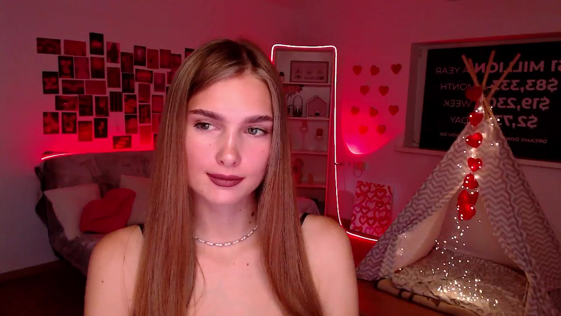 Gallery image thumbnail from Sirela's myfreecams stream on, 08/27/2025, 12:52 image 10 of 20