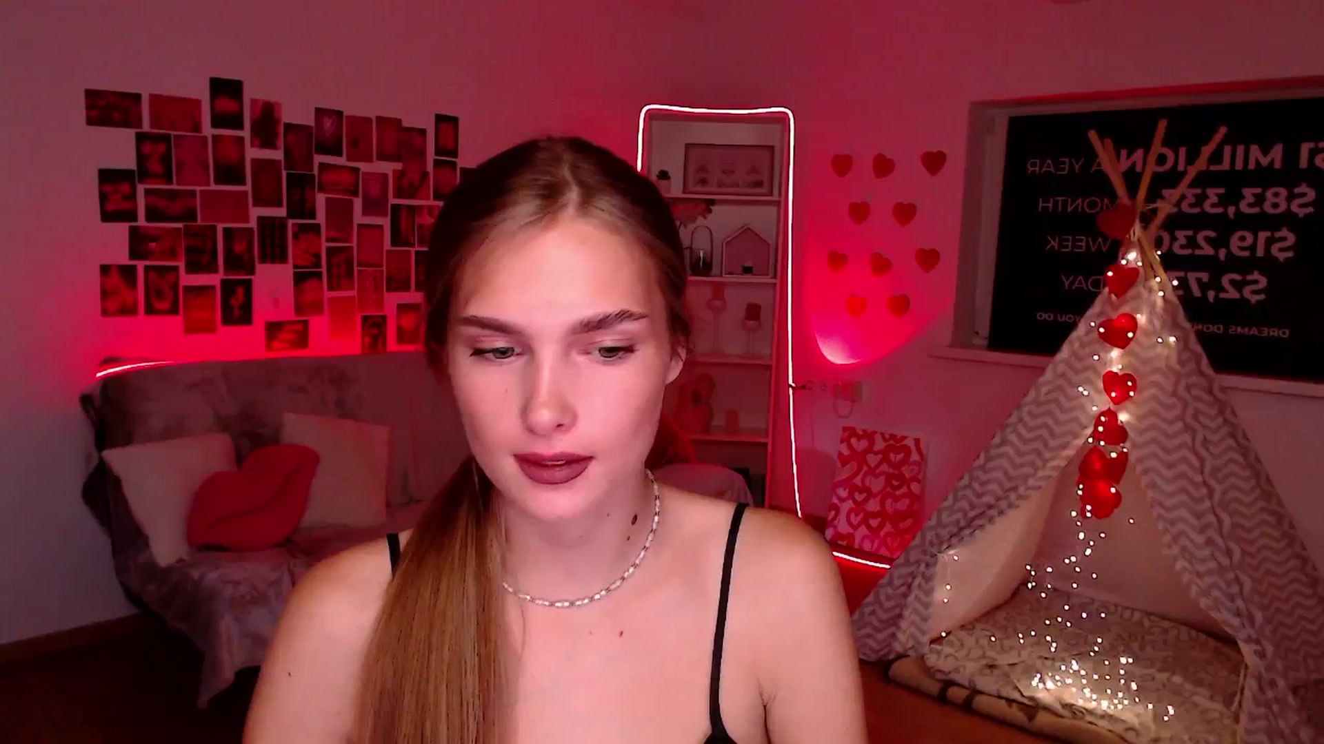 Gallery image thumbnail from Sirela's myfreecams stream on, 08/27/2025, 14:39 image 17 of 20