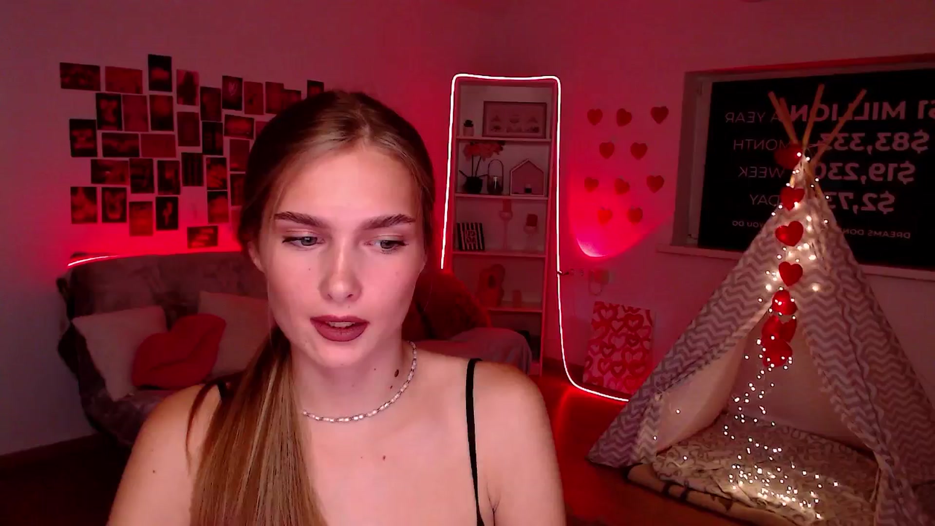 Gallery image thumbnail from Sirela's myfreecams stream on, 08/27/2025, 14:39 image 7 of 20