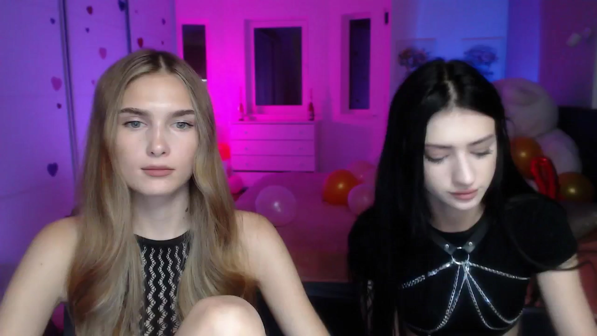 Gallery image thumbnail from Sirela's myfreecams stream on, 09/01/2025, 12:29 image 4 of 20