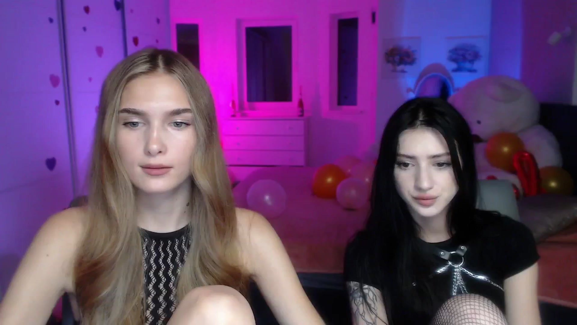 Gallery image thumbnail from Sirela's myfreecams stream on, 09/01/2025, 12:29 image 3 of 20