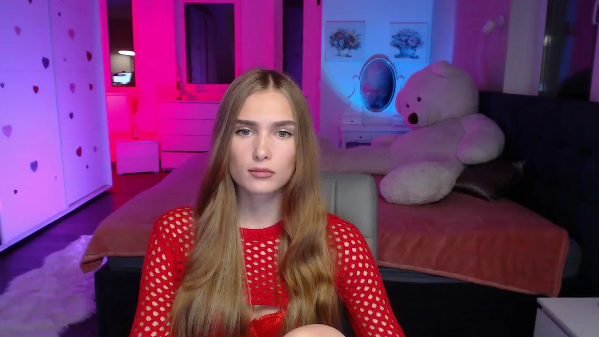 Gallery image thumbnail from Sirela's myfreecams stream on, 09/08/2025, 01:50 image 11 of 20