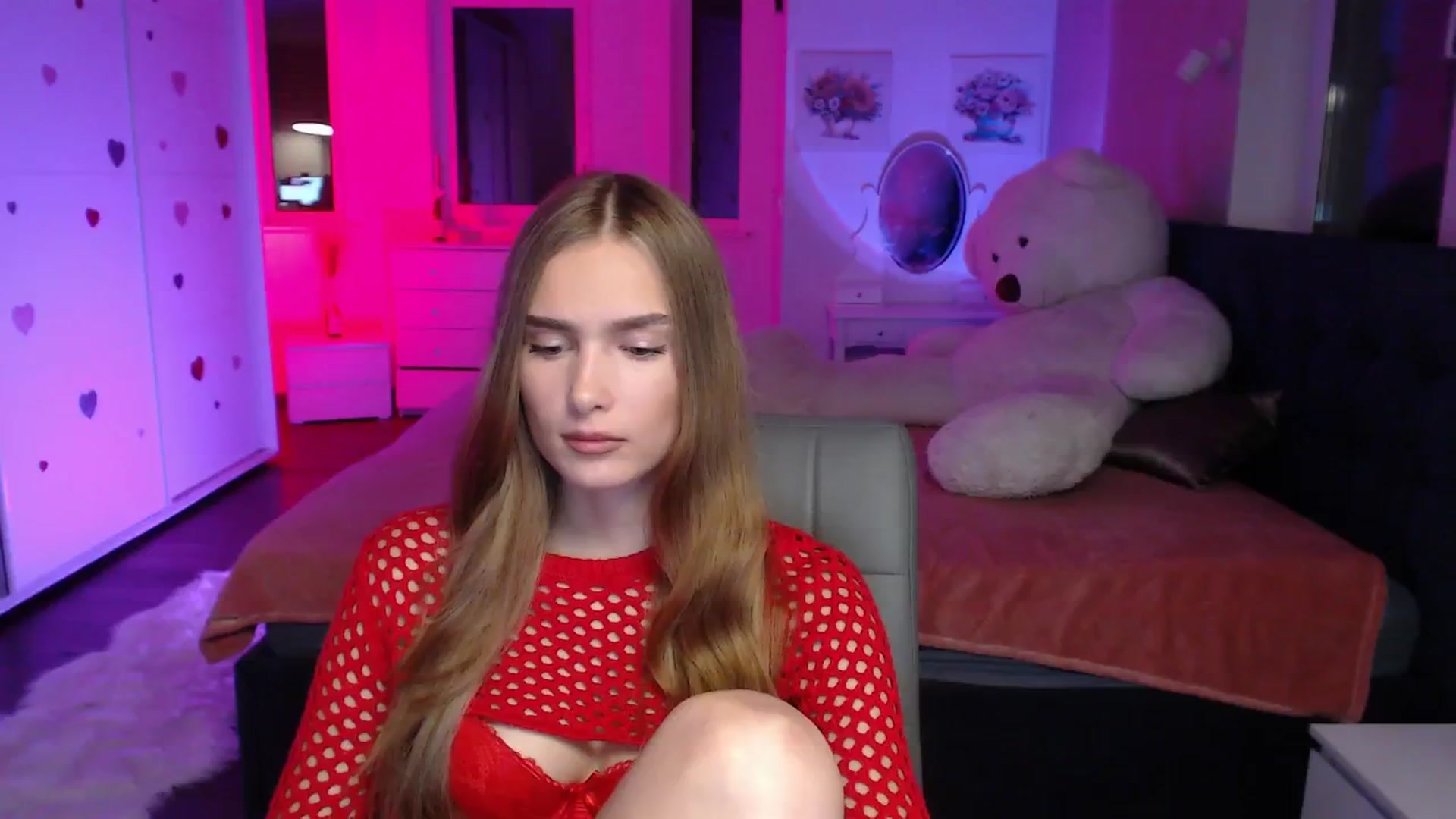 Gallery image thumbnail from Sirela's myfreecams stream on, 09/08/2025, 01:50 image 13 of 20