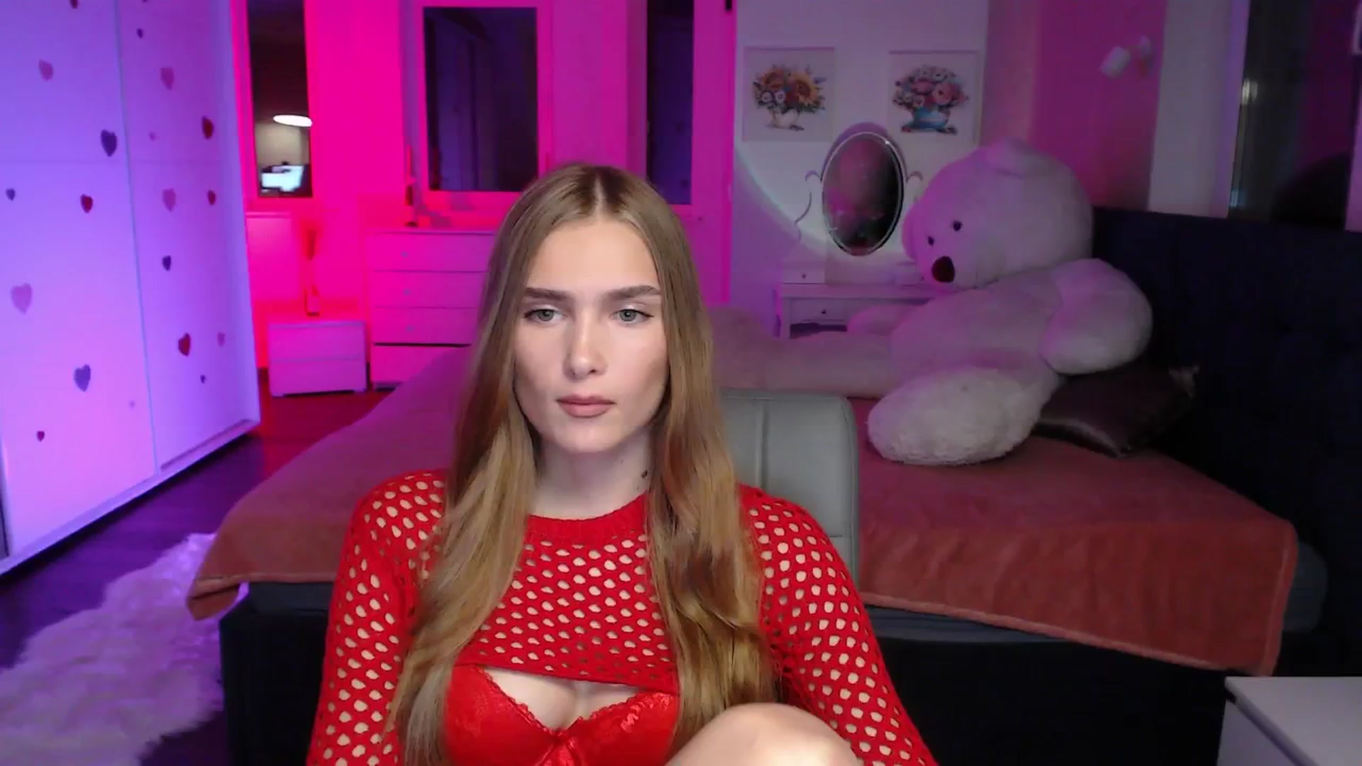 Gallery image thumbnail from Sirela's myfreecams stream on, 09/08/2025, 01:50 image 17 of 20