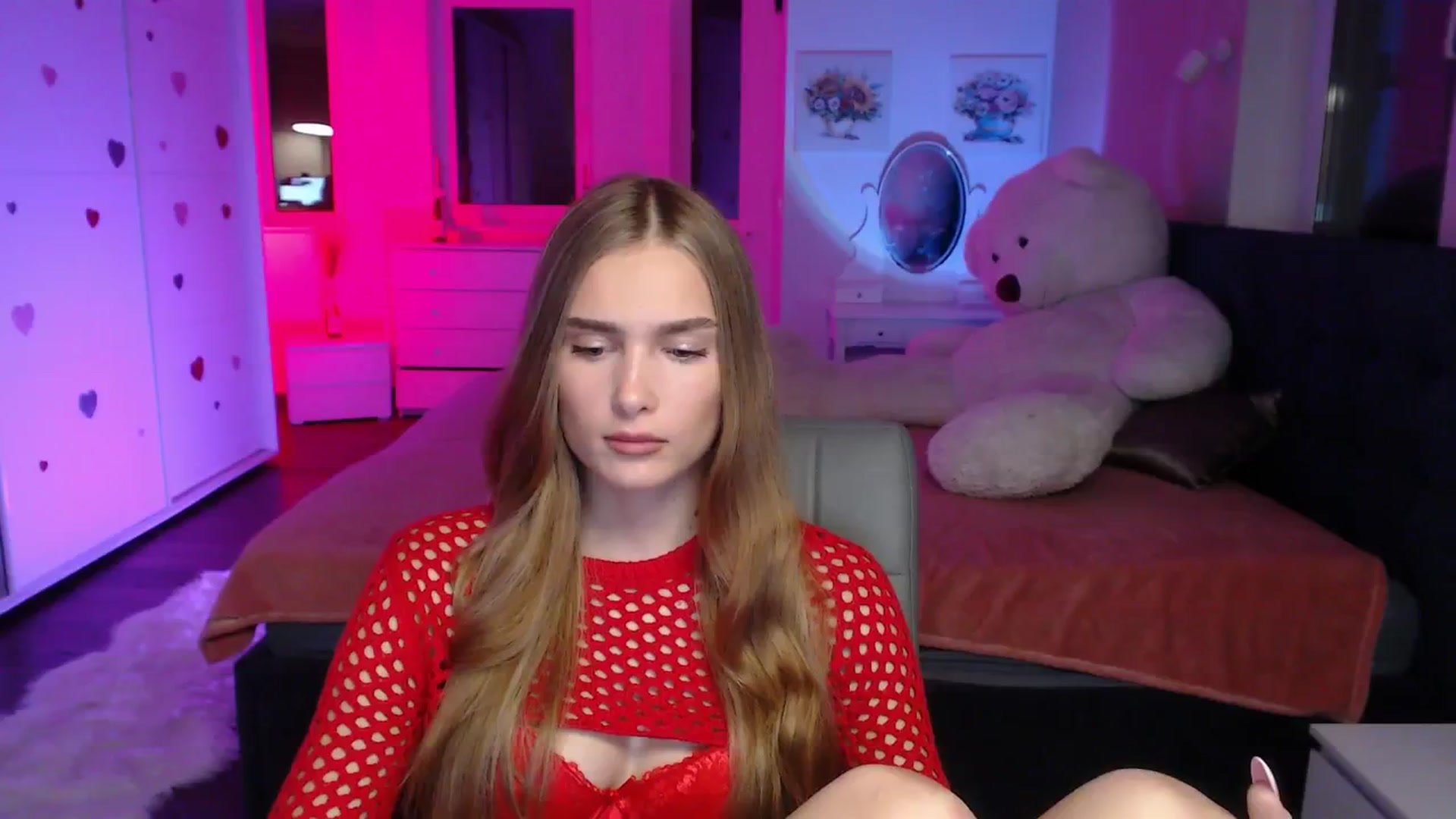 Gallery image thumbnail from Sirela's myfreecams stream on, 09/08/2025, 01:50 image 19 of 20