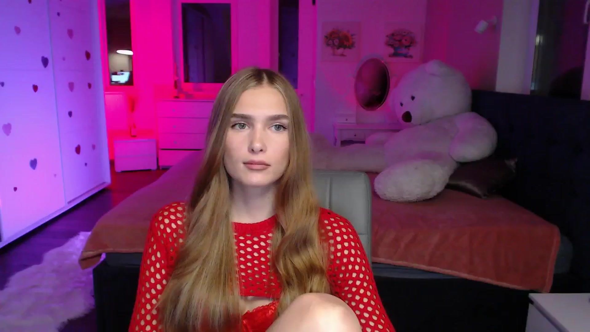 Gallery image thumbnail from Sirela's myfreecams stream on, 09/08/2025, 01:50 image 10 of 20