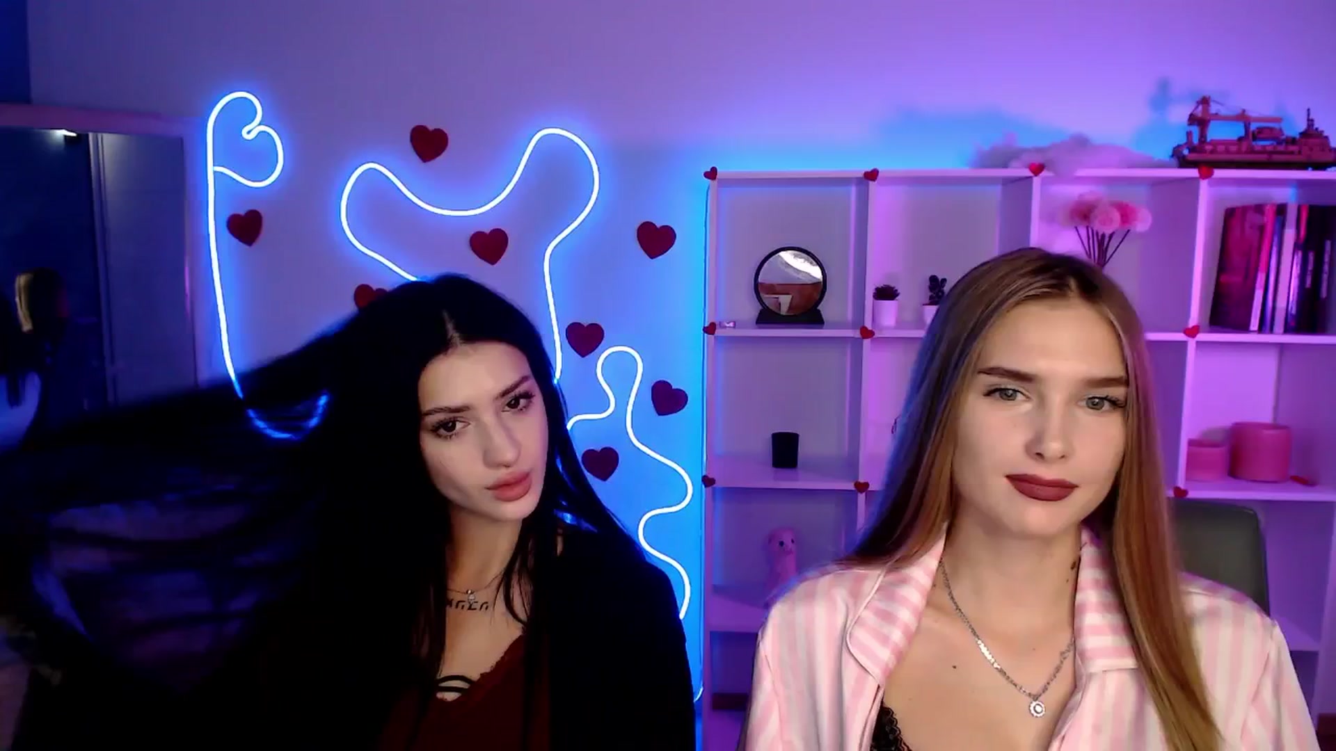 Gallery image thumbnail from Sirela's myfreecams stream on, 09/22/2025, 01:05 image 3 of 20