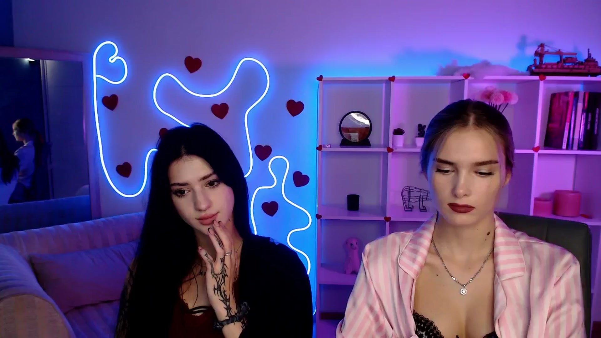 Gallery image thumbnail from Sirela's myfreecams stream on, 09/22/2025, 01:05 image 5 of 20