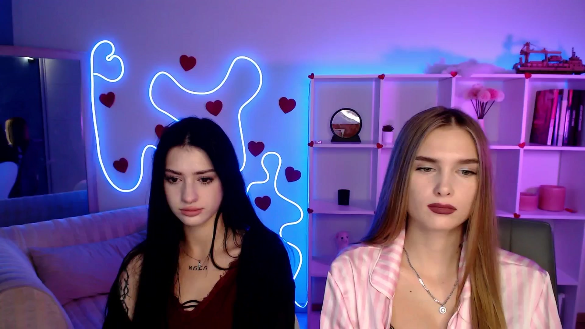 Gallery image thumbnail from Sirela's myfreecams stream on, 09/22/2025, 01:05 image 2 of 20