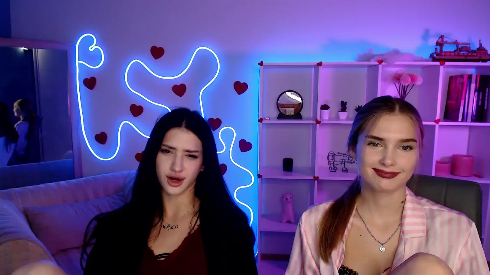 Gallery image thumbnail from Sirela's myfreecams stream on, 09/22/2025, 01:05 image 9 of 20