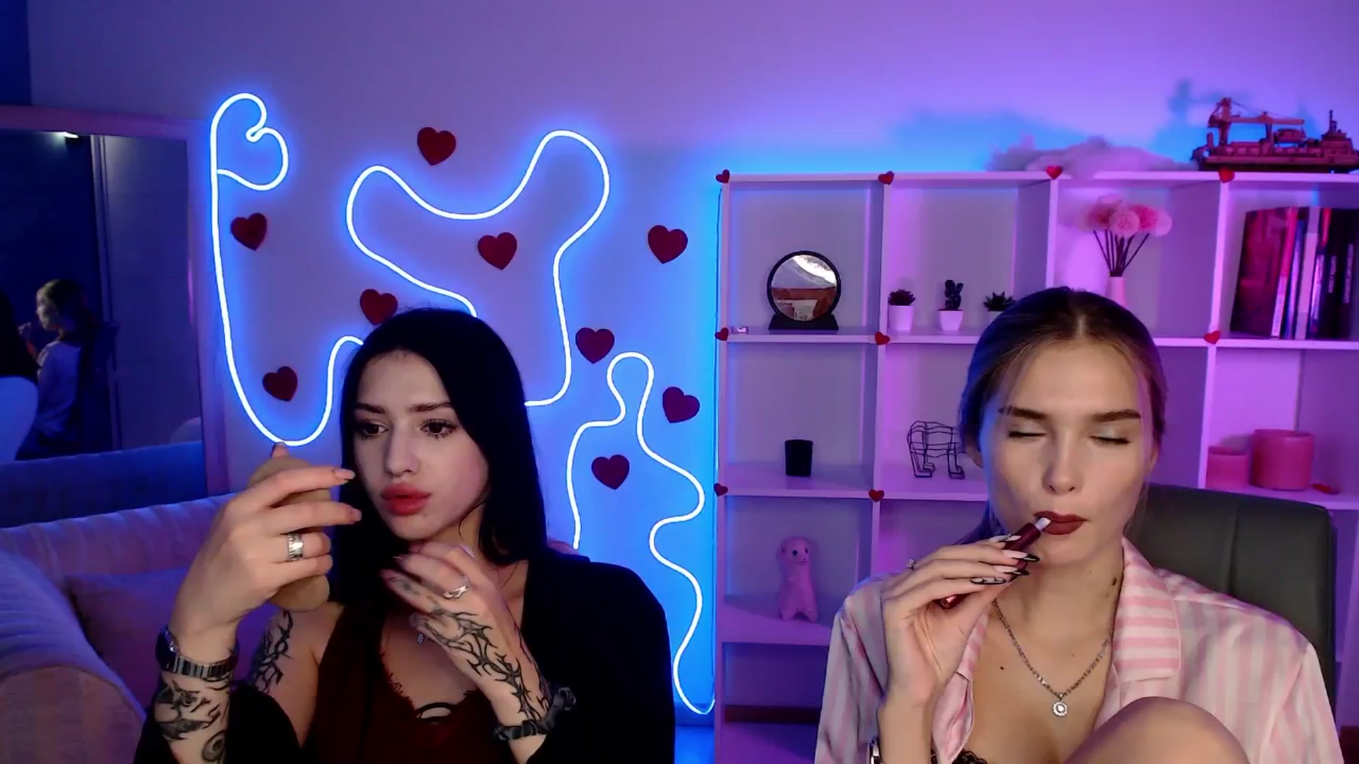 Gallery image thumbnail from Sirela's myfreecams stream on, 09/22/2025, 01:05 image 20 of 20