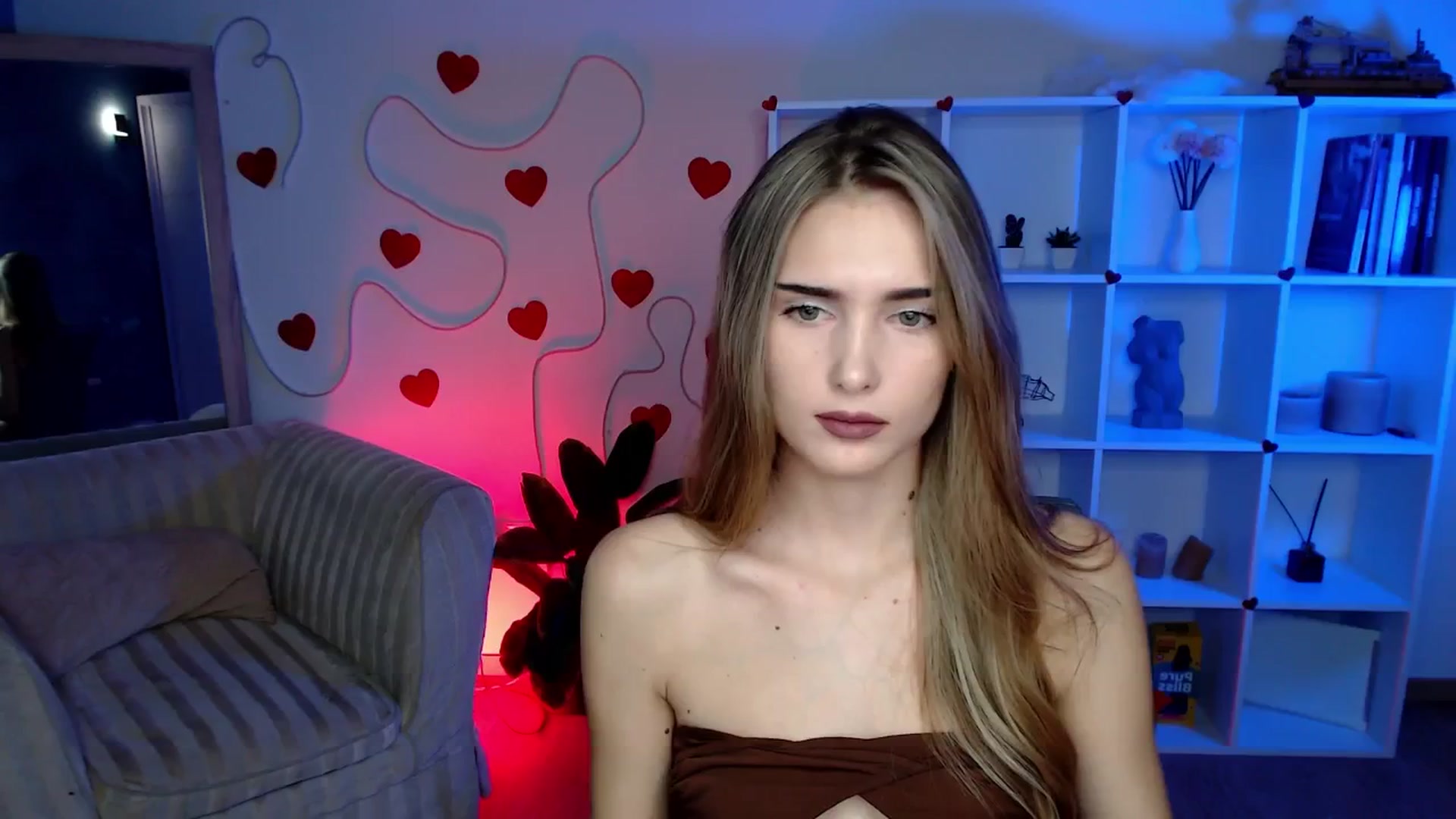 Gallery image thumbnail from Sirela's myfreecams stream on, 10/12/2025, 09:07 image 16 of 20