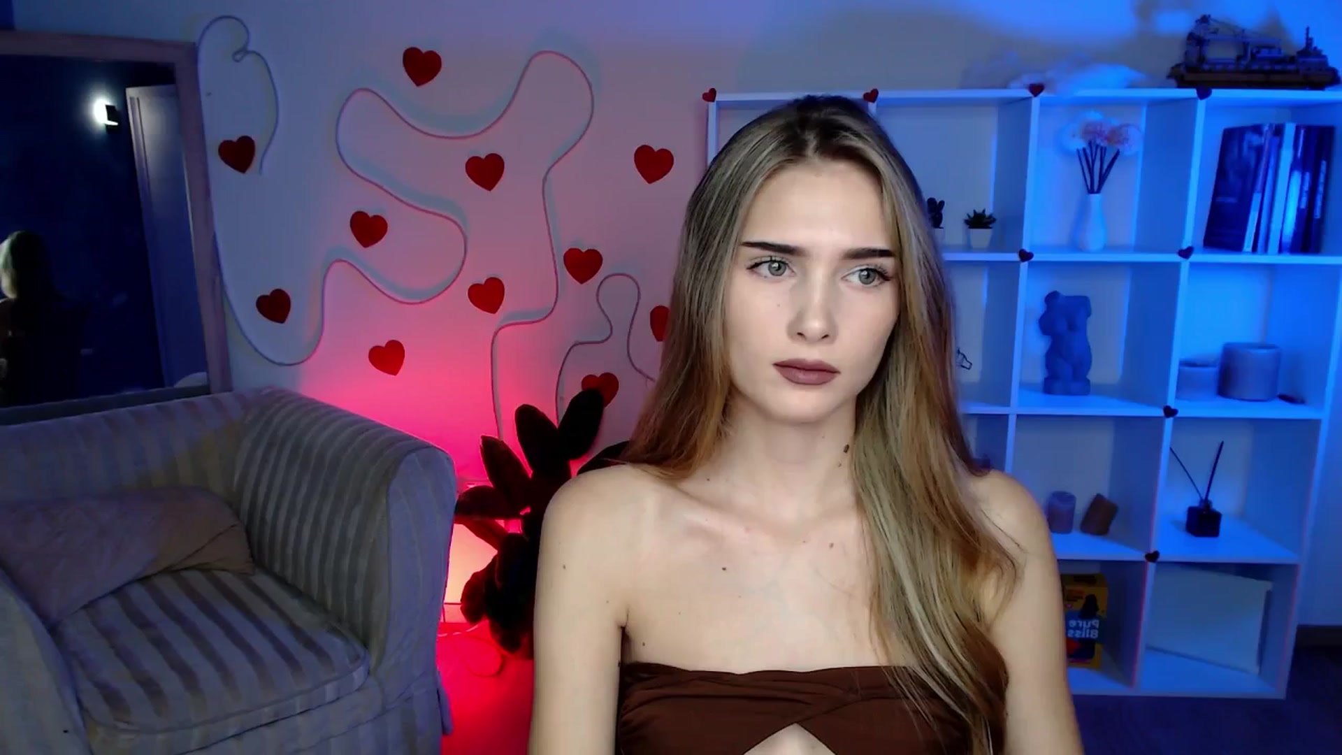 Gallery image thumbnail from Sirela's myfreecams stream on, 10/12/2025, 09:07 image 10 of 20