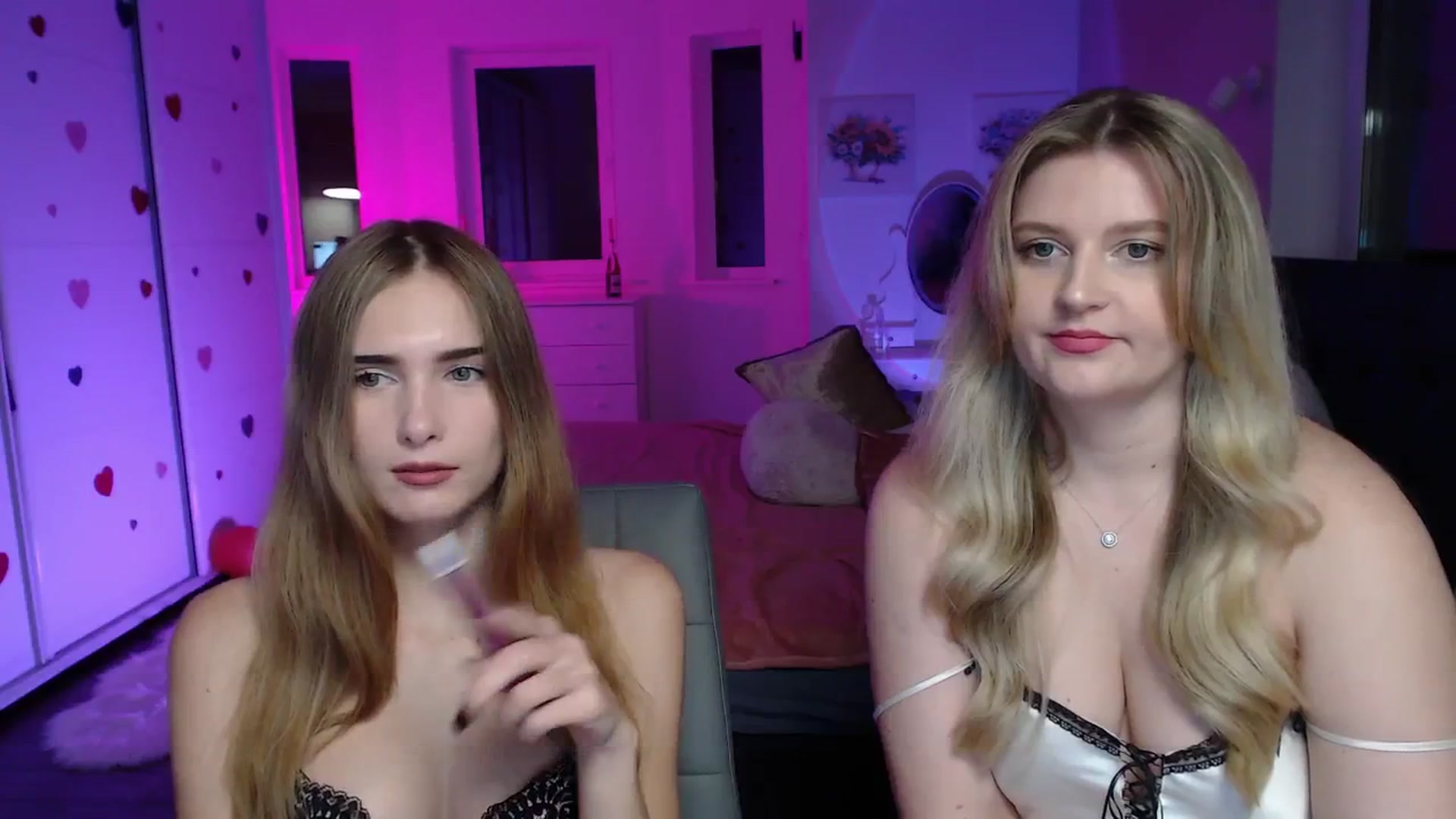 Gallery image thumbnail from Sirela's myfreecams stream on, 10/12/2025, 14:50 image 17 of 20