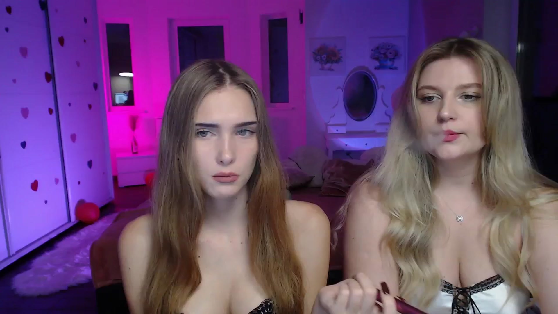 Gallery image thumbnail from Sirela's myfreecams stream on, 10/12/2025, 15:32 image 2 of 20