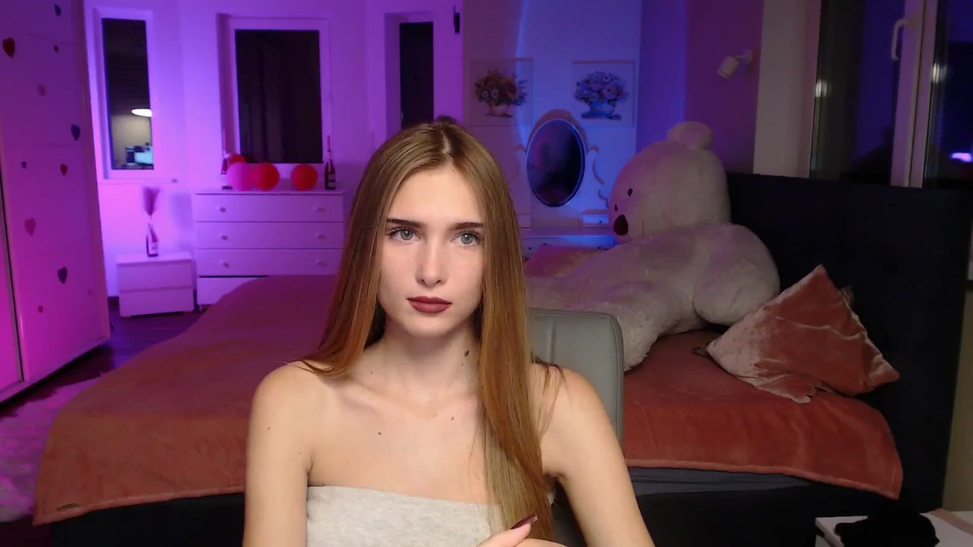 Gallery image thumbnail from Sirela's myfreecams stream on, 10/17/2025, 15:22 image 9 of 20