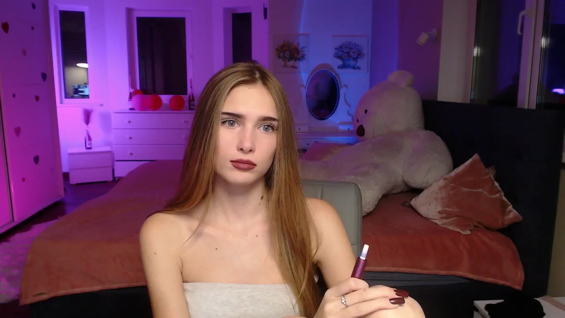 Gallery image thumbnail from Sirela's myfreecams stream on, 10/17/2025, 15:22 image 8 of 20