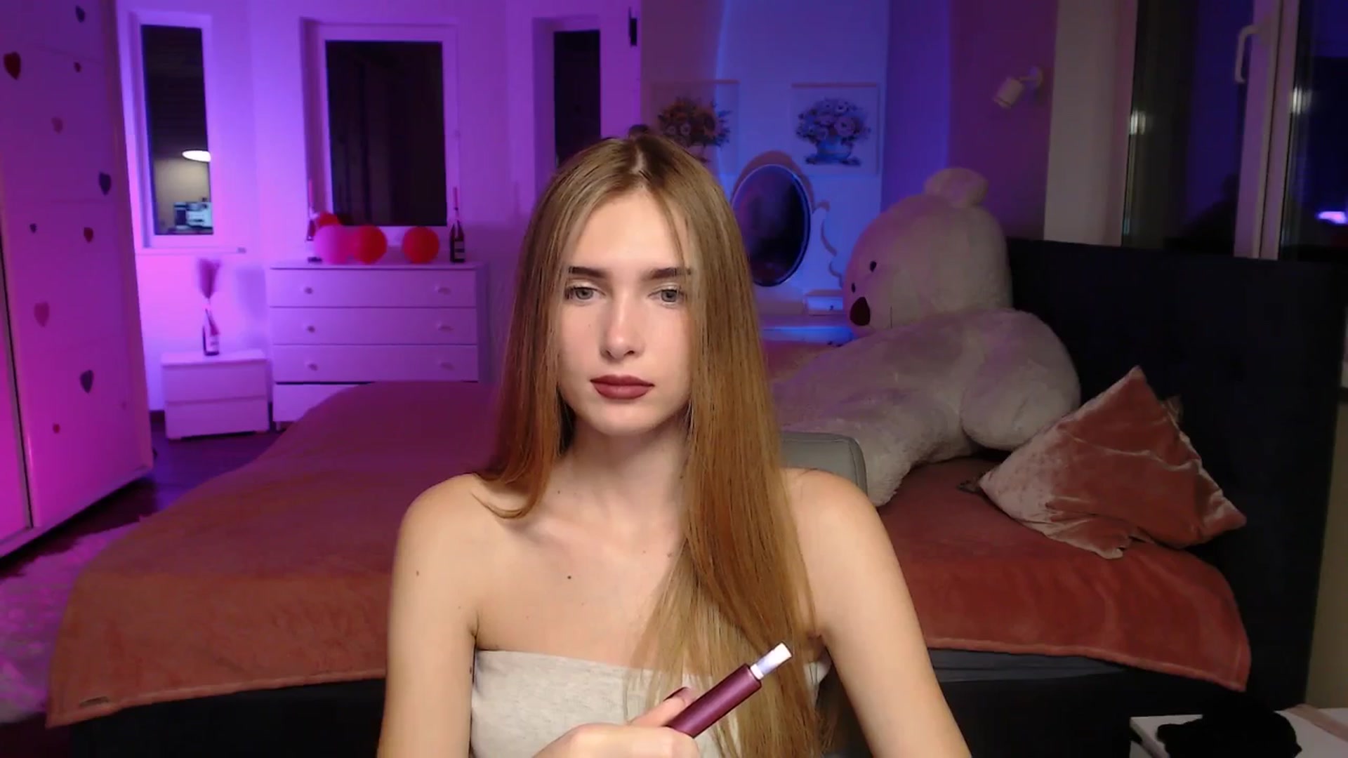 Gallery image thumbnail from Sirela's myfreecams stream on, 10/17/2025, 15:22 image 6 of 20