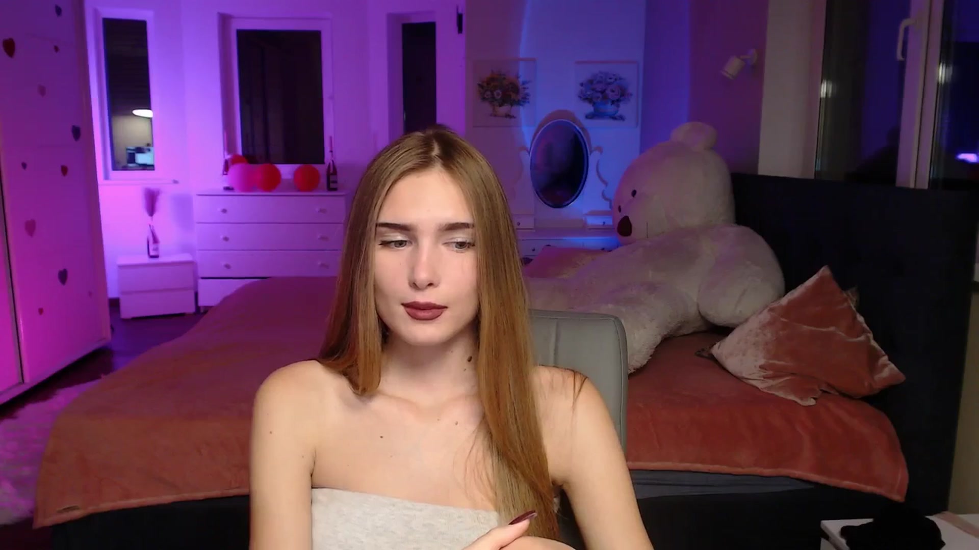 Gallery image thumbnail from Sirela's myfreecams stream on, 10/17/2025, 15:22 image 11 of 20