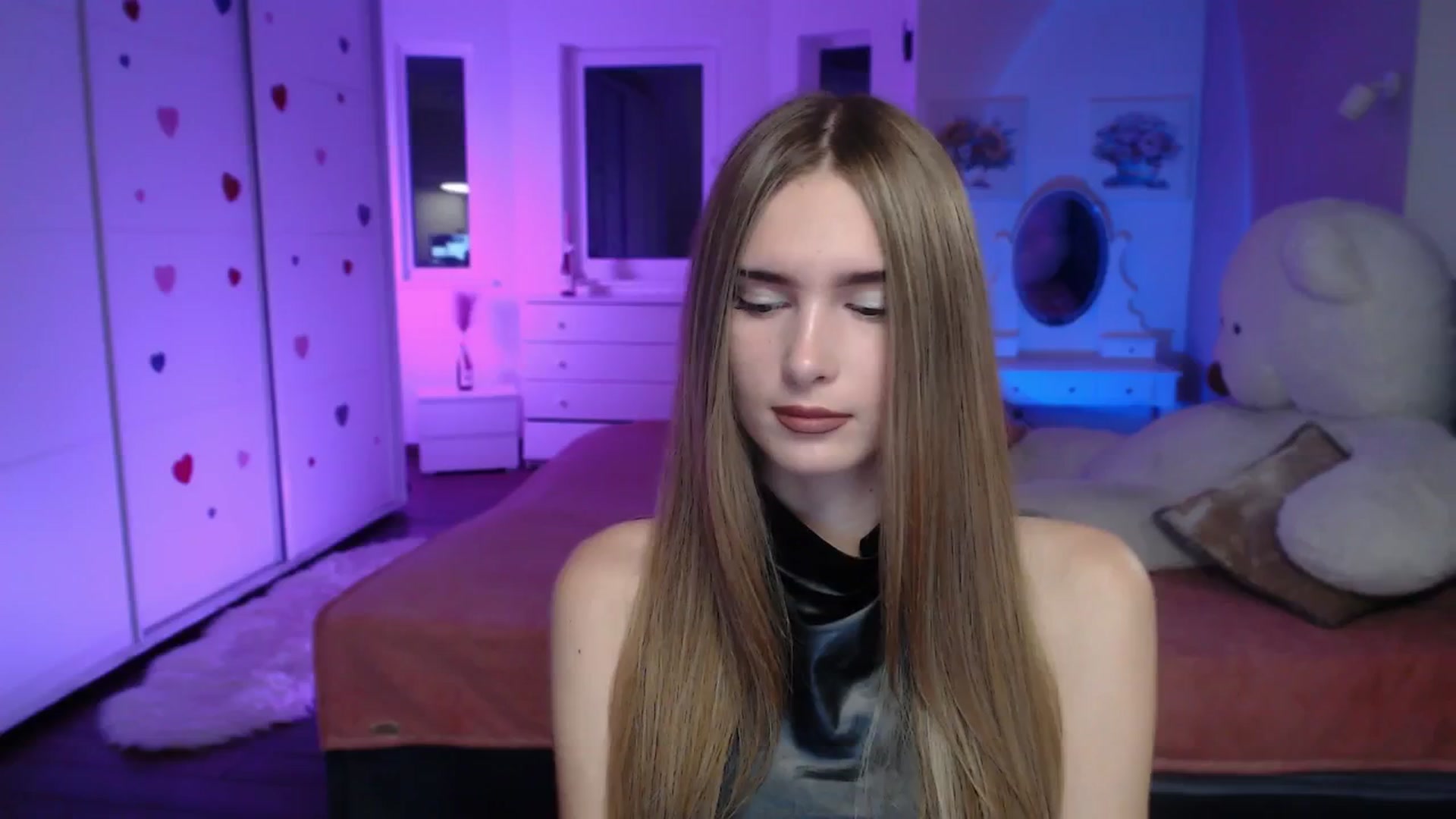 Gallery image thumbnail from Sirela's myfreecams stream on, 10/24/2025, 09:18 image 17 of 20