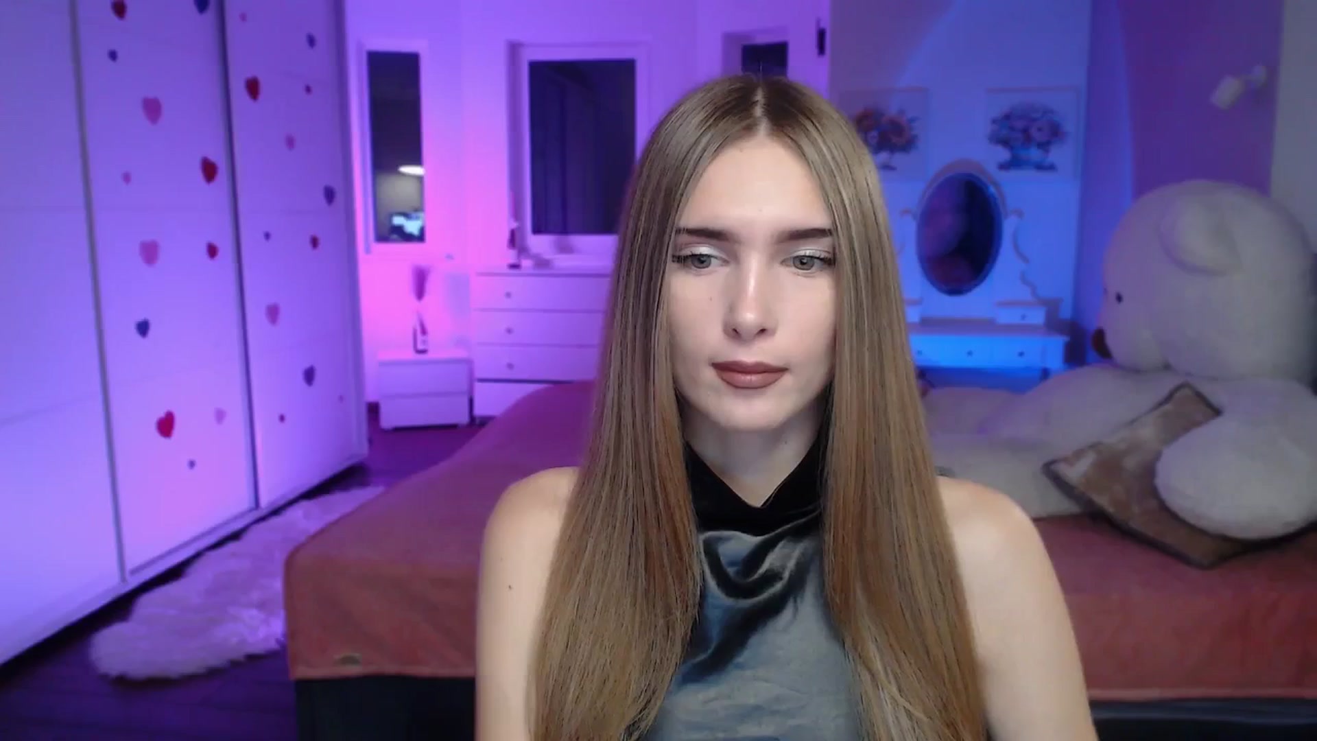 Gallery image thumbnail from Sirela's myfreecams stream on, 10/24/2025, 09:18 image 3 of 20