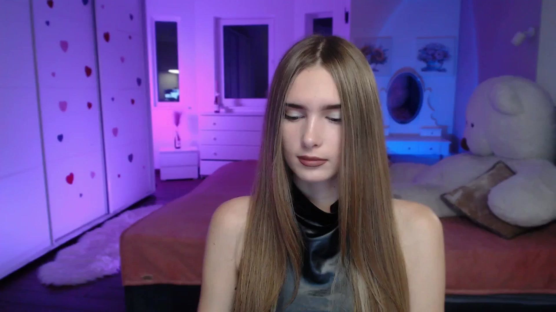 Gallery image thumbnail from Sirela's myfreecams stream on, 10/24/2025, 09:18 image 16 of 20