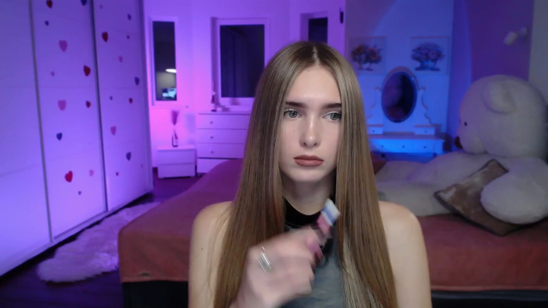 Gallery image thumbnail from Sirela's myfreecams stream on, 10/24/2025, 09:42 image 3 of 20