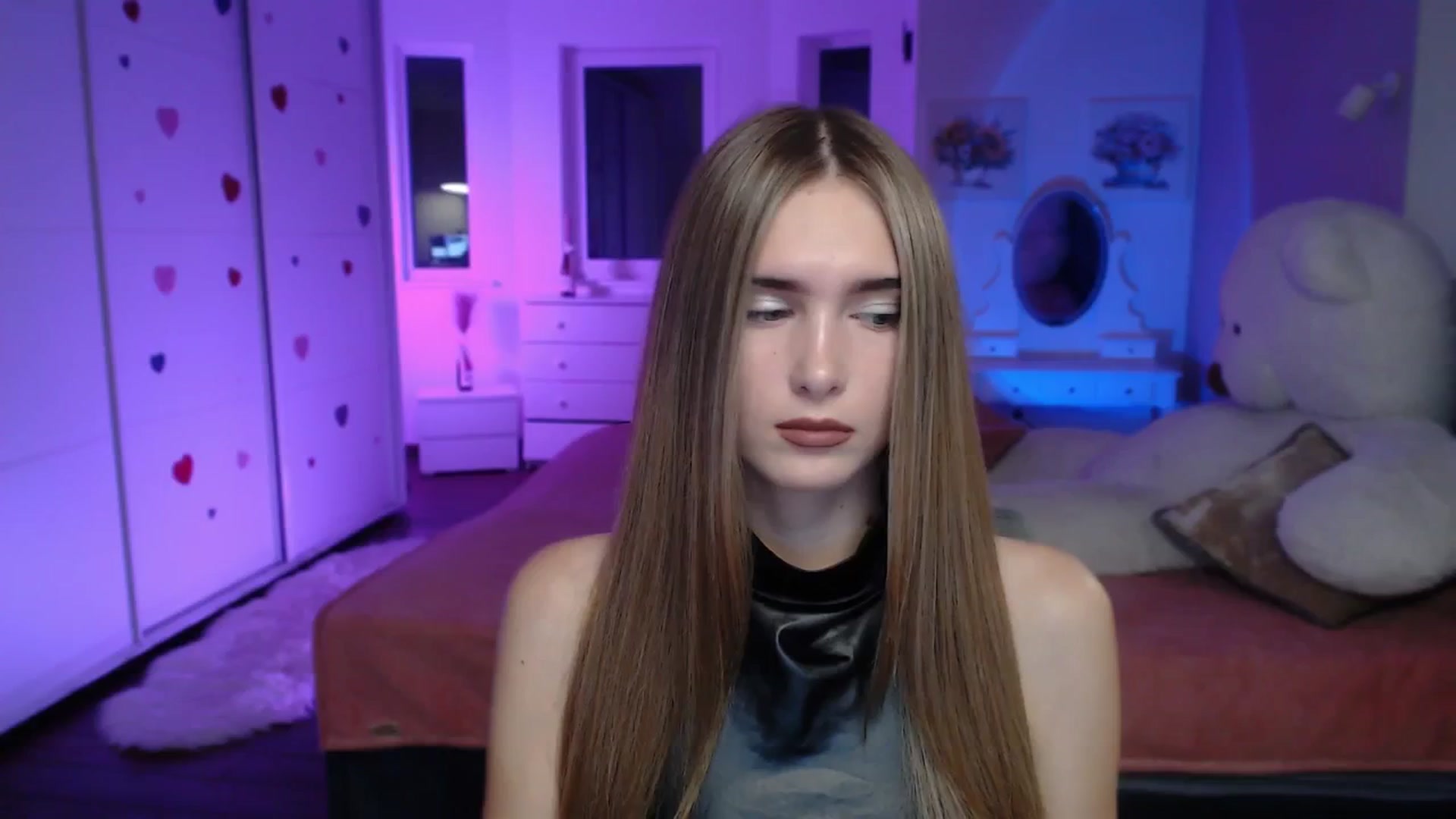 Gallery image thumbnail from Sirela's myfreecams stream on, 10/24/2025, 09:42 image 2 of 20