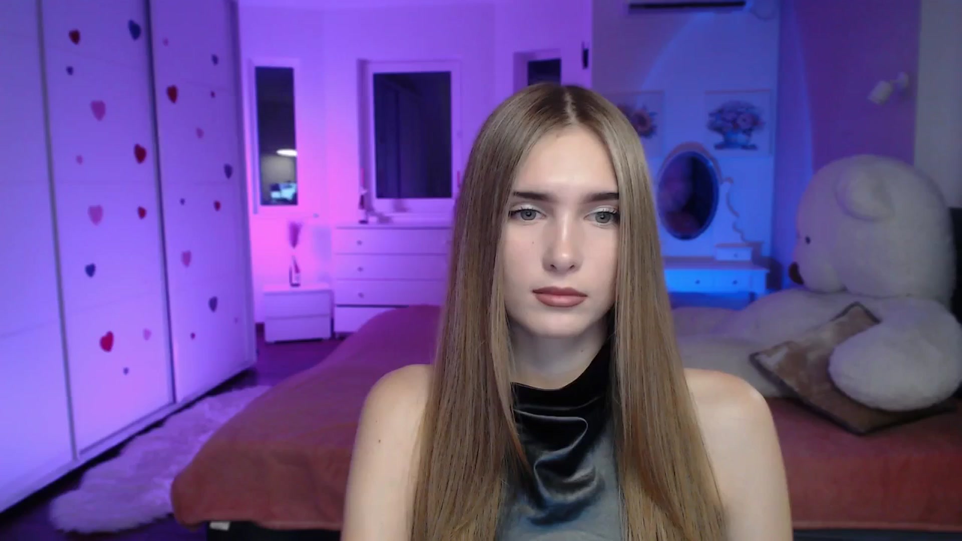 Gallery image thumbnail from Sirela's myfreecams stream on, 10/24/2025, 10:45 image 3 of 20