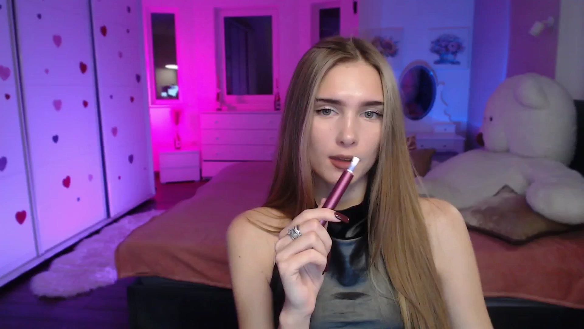 Gallery image thumbnail from Sirela's myfreecams stream on, 10/24/2025, 15:30 image 16 of 20