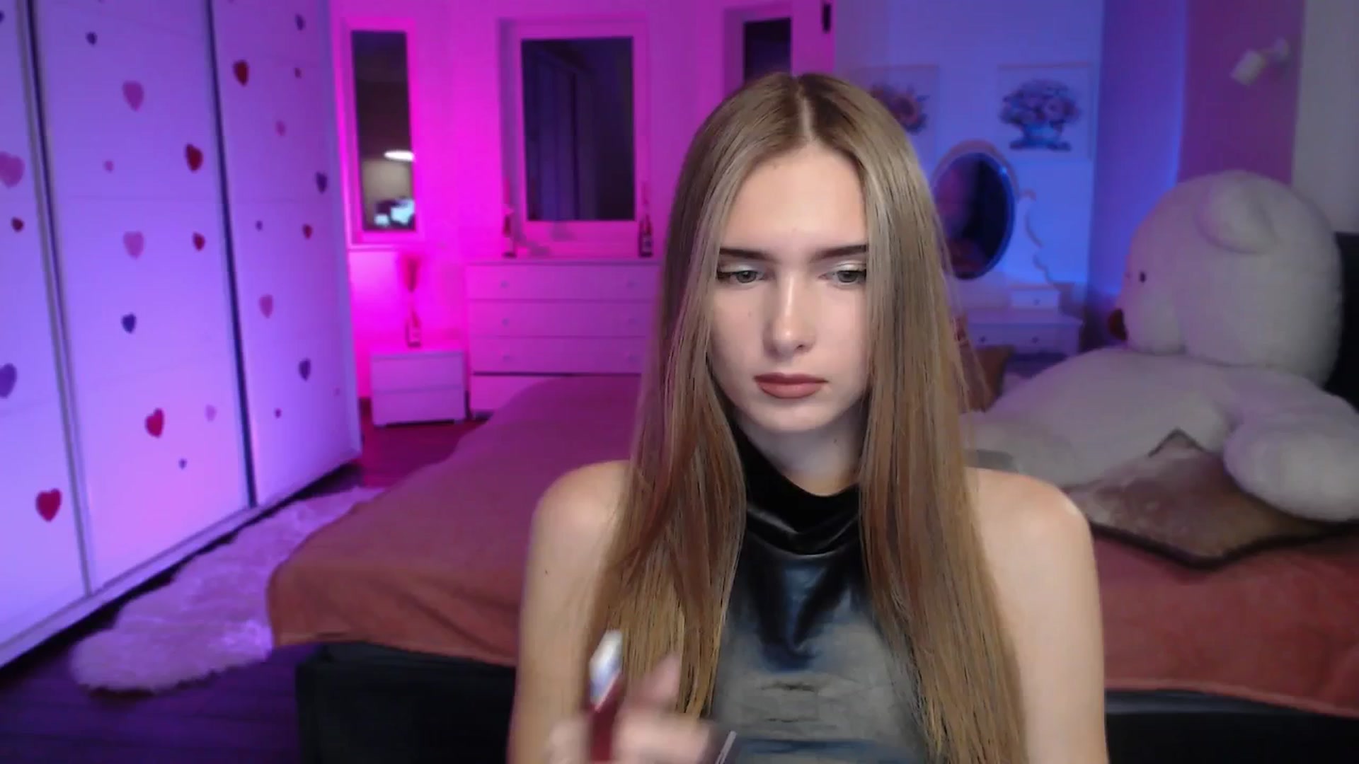 Gallery image thumbnail from Sirela's myfreecams stream on, 10/24/2025, 15:30 image 1 of 20