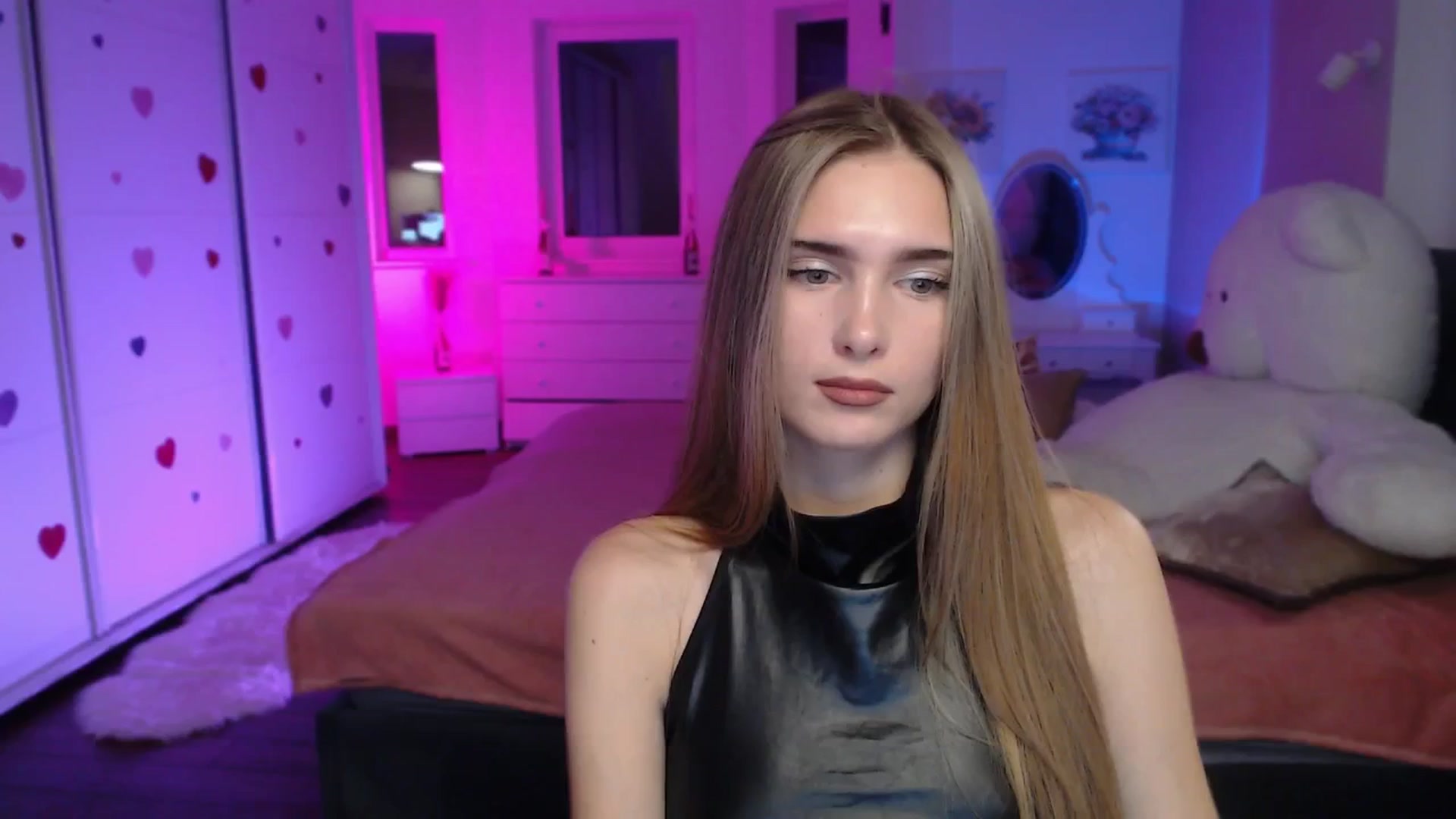 Gallery image thumbnail from Sirela's myfreecams stream on, 10/24/2025, 15:30 image 19 of 20