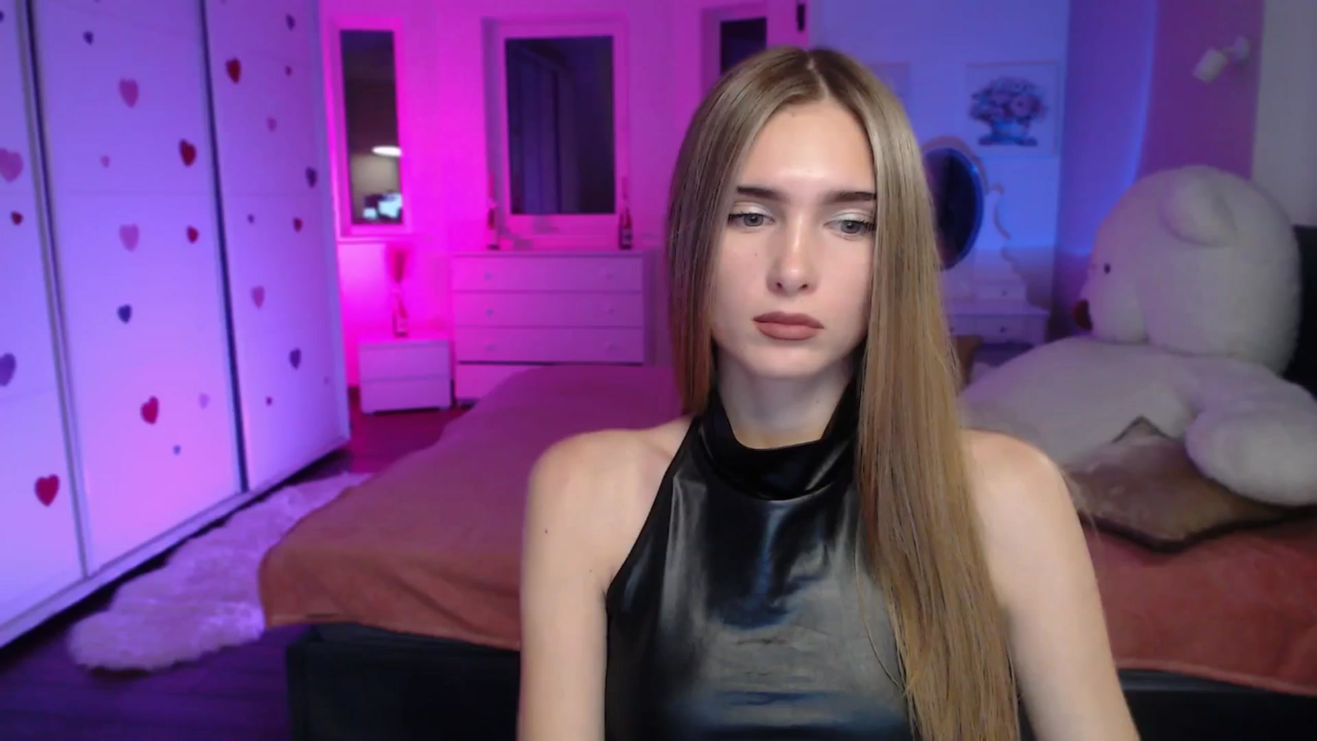 Gallery image thumbnail from Sirela's myfreecams stream on, 10/24/2025, 16:58 image 2 of 20