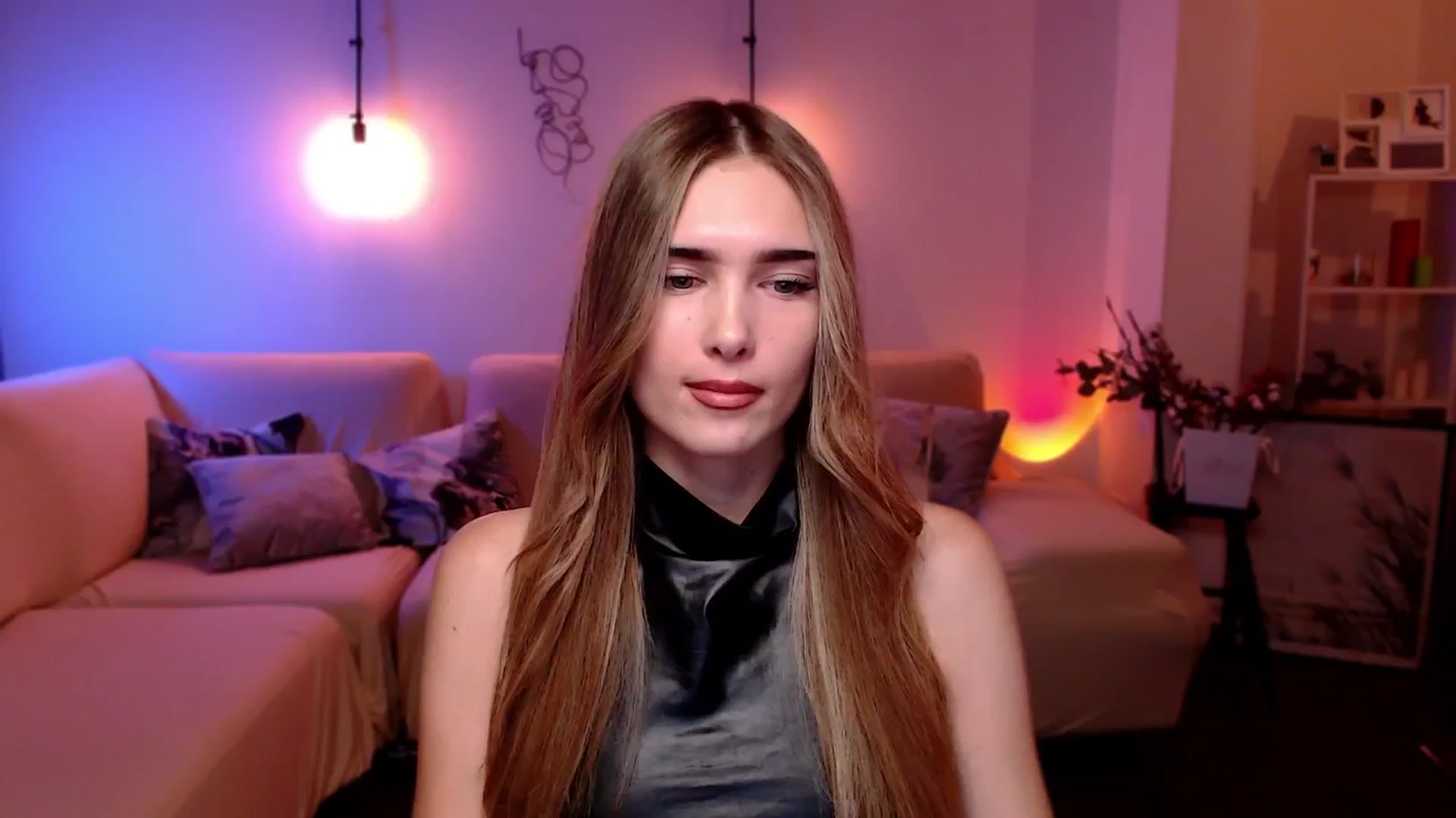 Gallery image thumbnail from Sirela's myfreecams stream on, 10/27/2025, 10:55 image 5 of 20