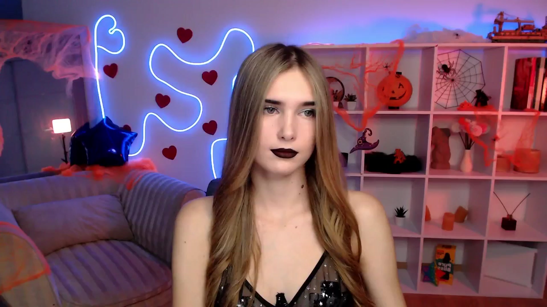 Gallery image thumbnail from Sirela's myfreecams stream on, 10/31/2025, 10:27 image 10 of 20