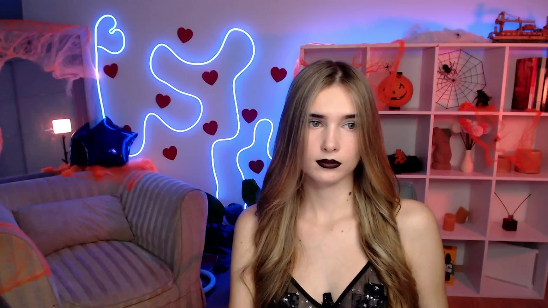 Gallery image thumbnail from Sirela's myfreecams stream on, 10/31/2025, 10:51 image 4 of 20