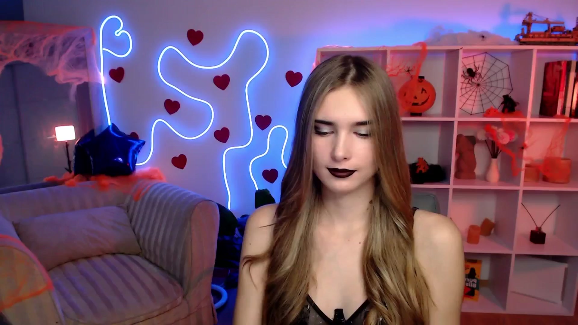 Gallery image thumbnail from Sirela's myfreecams stream on, 10/31/2025, 10:51 image 15 of 20
