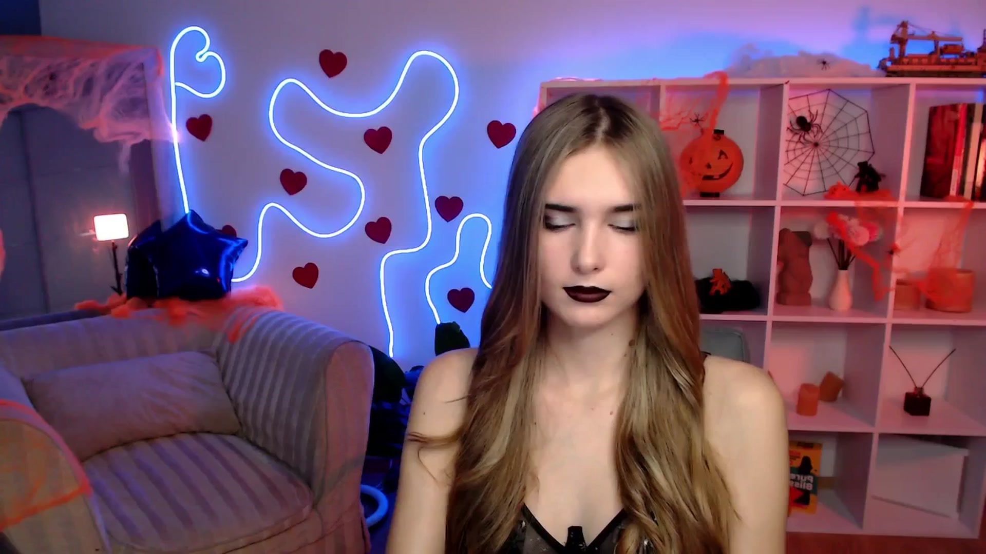 Gallery image thumbnail from Sirela's myfreecams stream on, 10/31/2025, 10:51 image 16 of 20