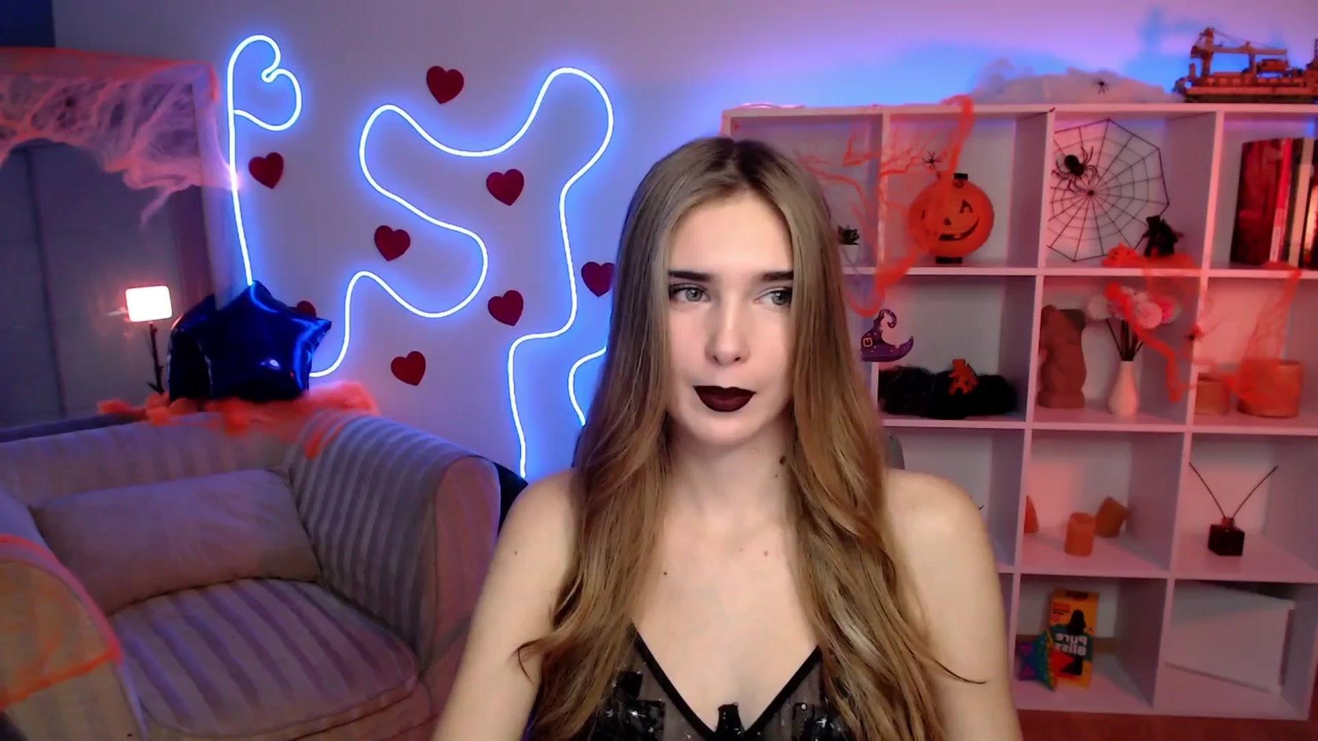 Gallery image thumbnail from Sirela's myfreecams stream on, 10/31/2025, 11:40 image 1 of 20