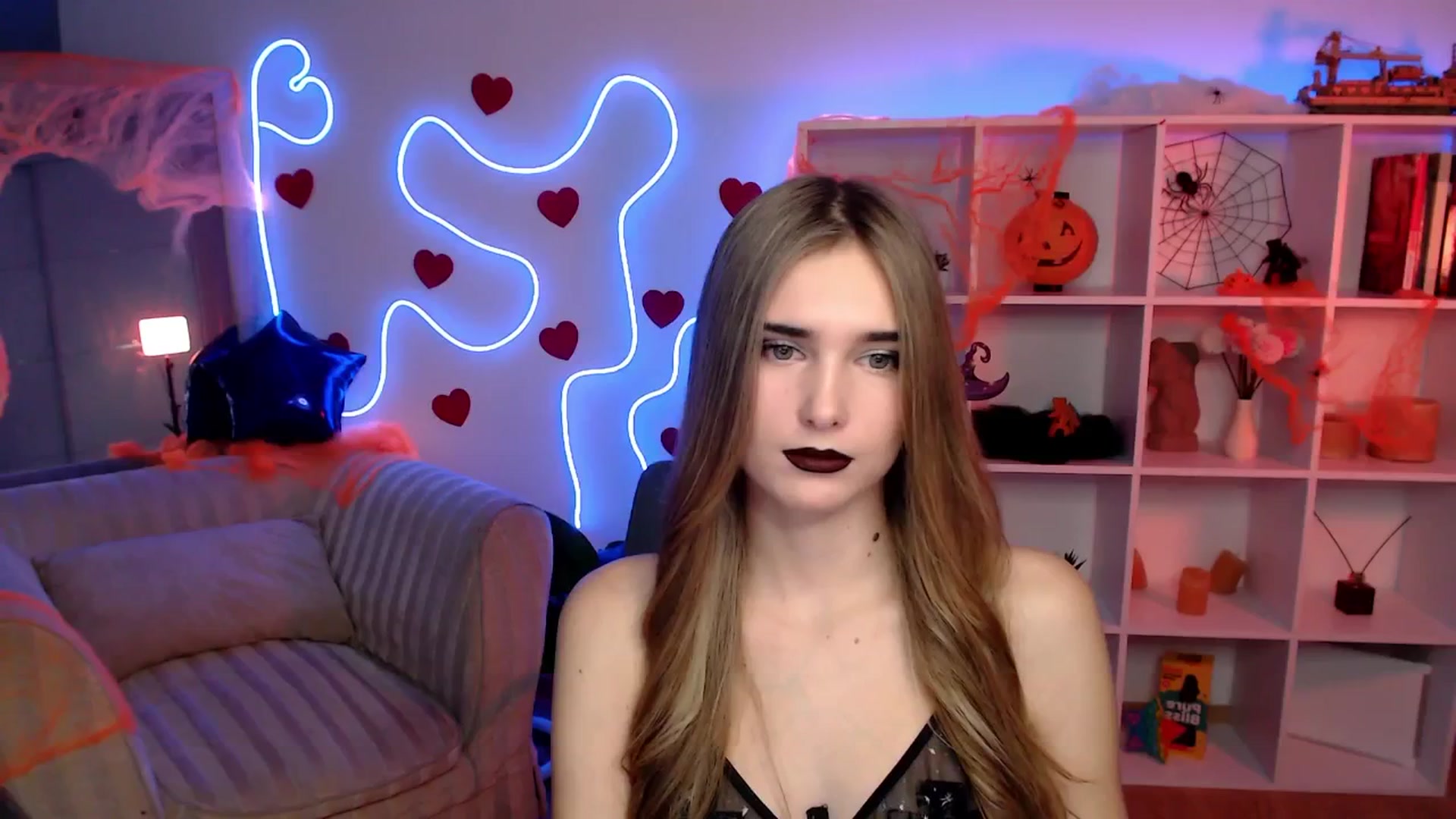 Gallery image thumbnail from Sirela's myfreecams stream on, 10/31/2025, 11:40 image 13 of 20