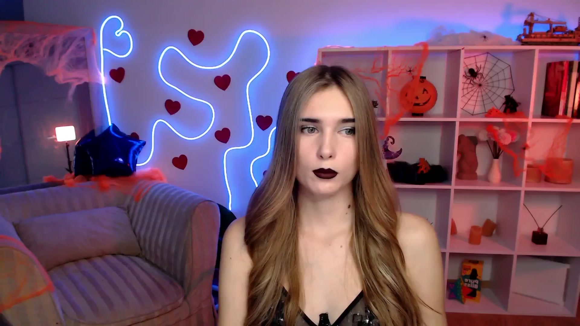 Gallery image thumbnail from Sirela's myfreecams stream on, 10/31/2025, 11:40 image 5 of 20