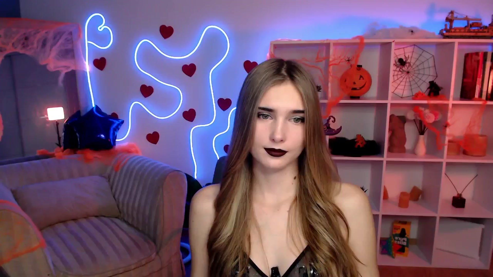 Gallery image thumbnail from Sirela's myfreecams stream on, 10/31/2025, 11:40 image 12 of 20