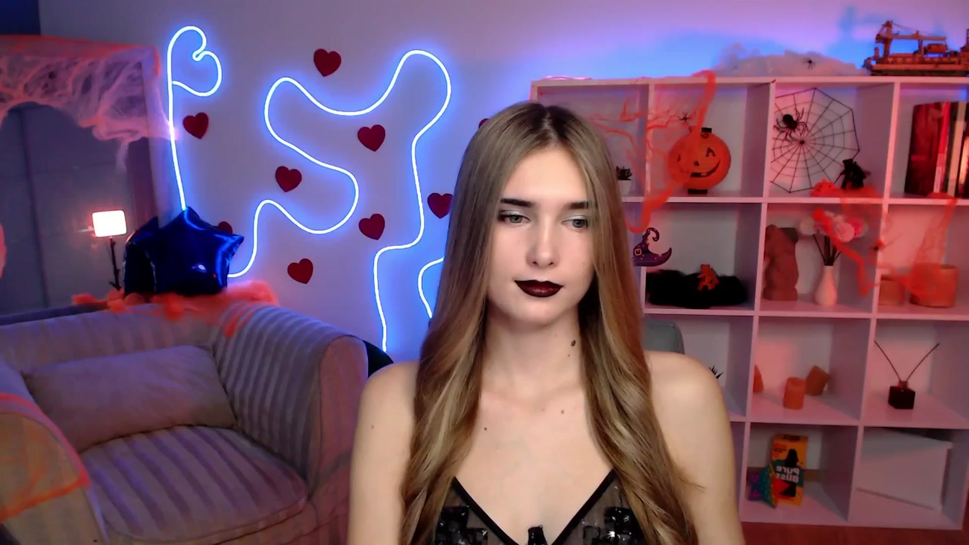 Gallery image thumbnail from Sirela's myfreecams stream on, 10/31/2025, 12:26 image 11 of 20