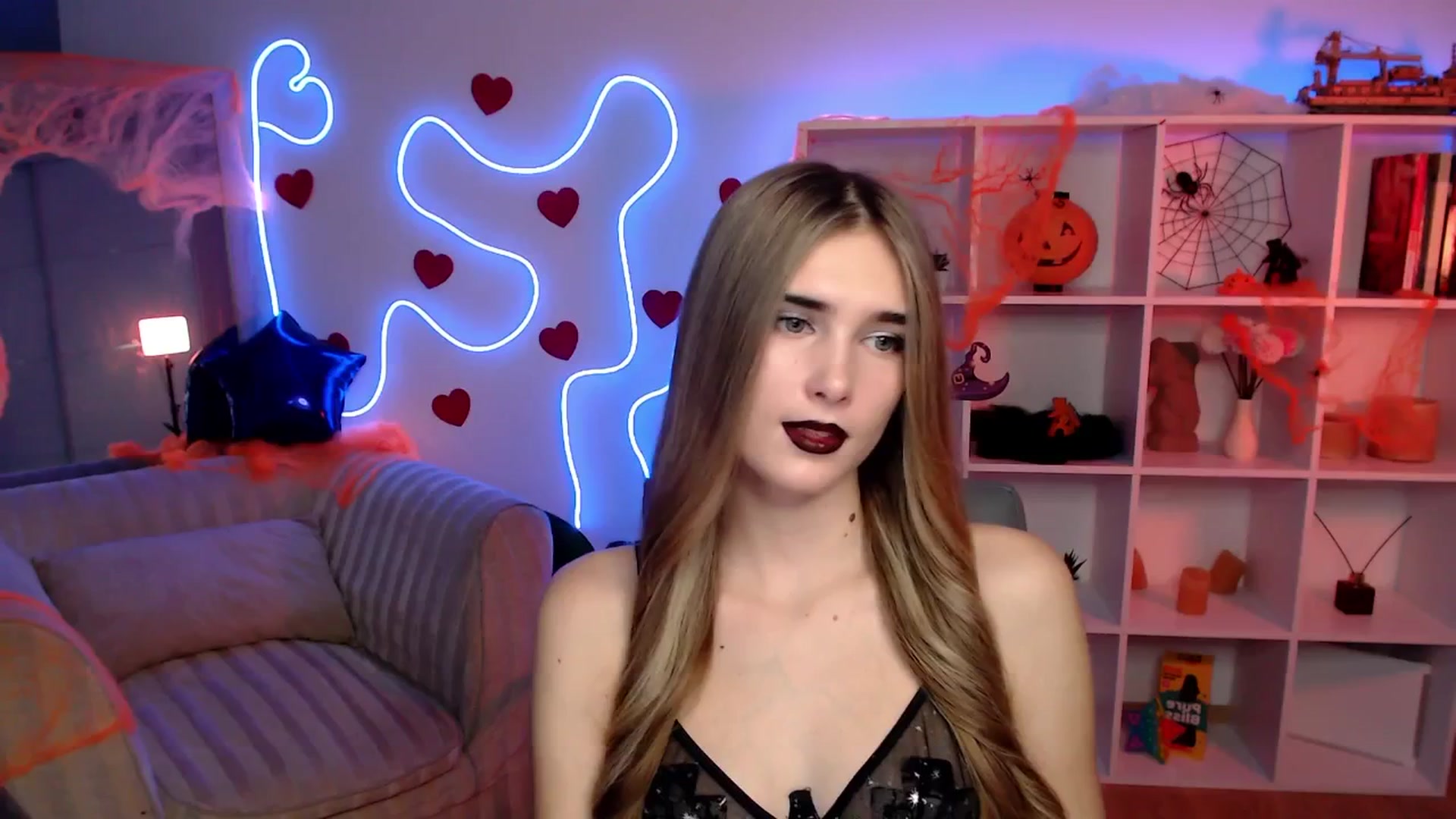 Gallery image thumbnail from Sirela's myfreecams stream on, 10/31/2025, 12:26 image 16 of 20