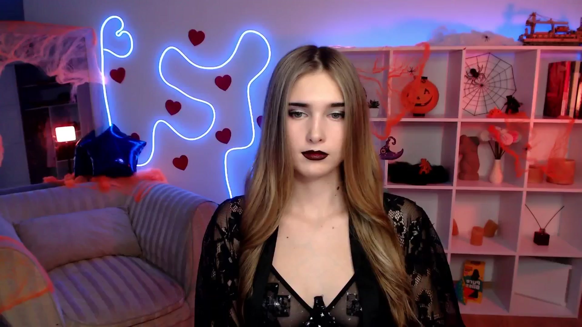 Gallery image thumbnail from Sirela's myfreecams stream on, 10/31/2025, 13:58 image 16 of 20