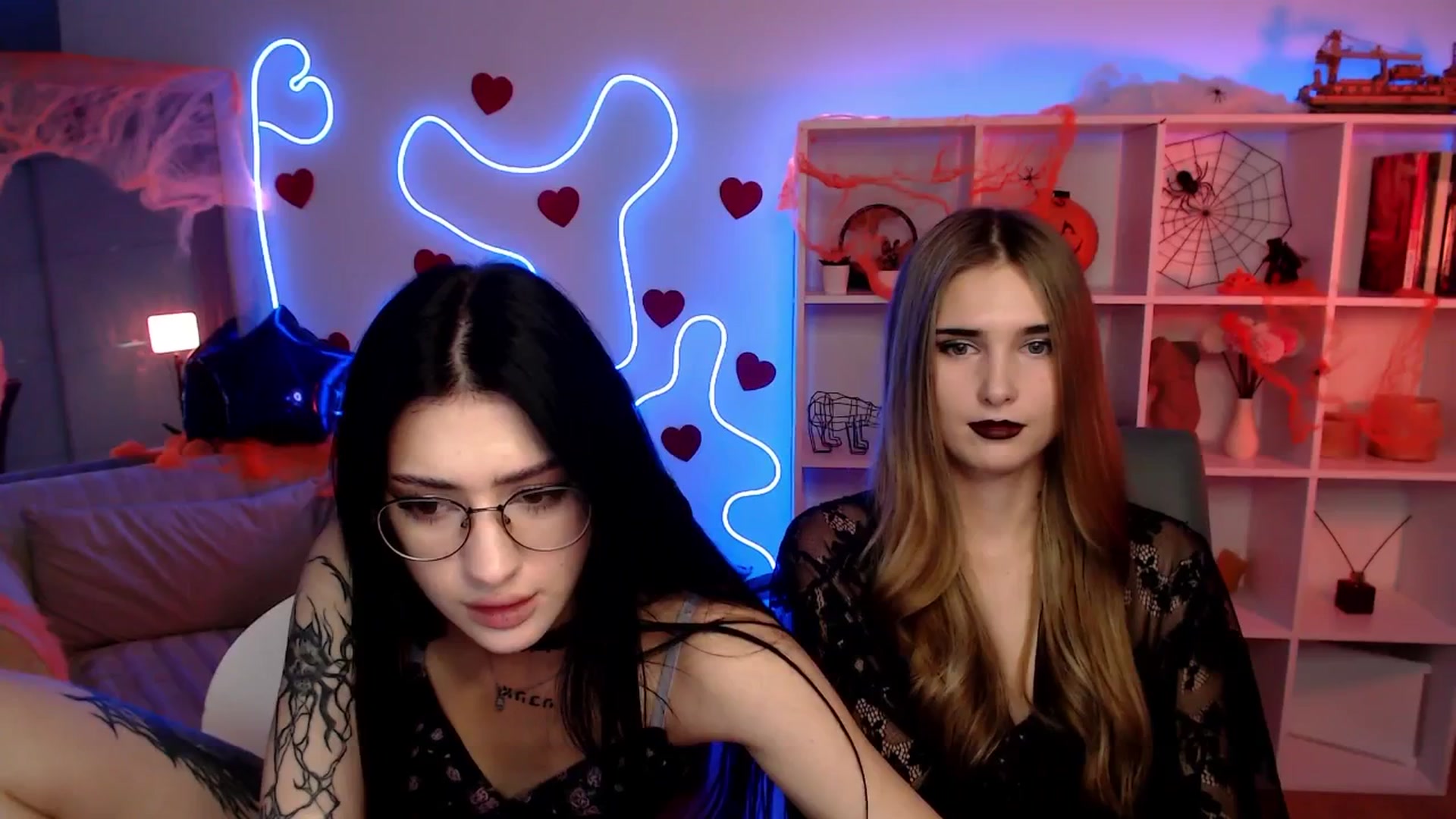 Gallery image thumbnail from Sirela's myfreecams stream on, 10/31/2025, 16:54 image 19 of 20