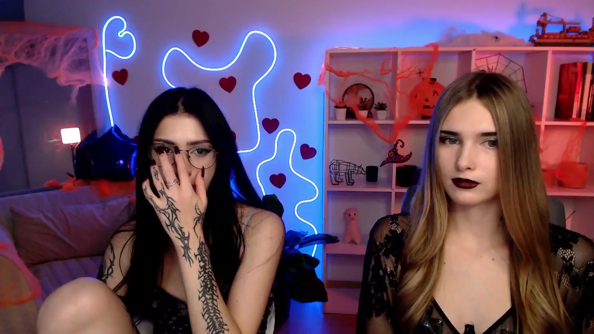 Gallery image thumbnail from Sirela's myfreecams stream on, 10/31/2025, 16:54 image 10 of 20