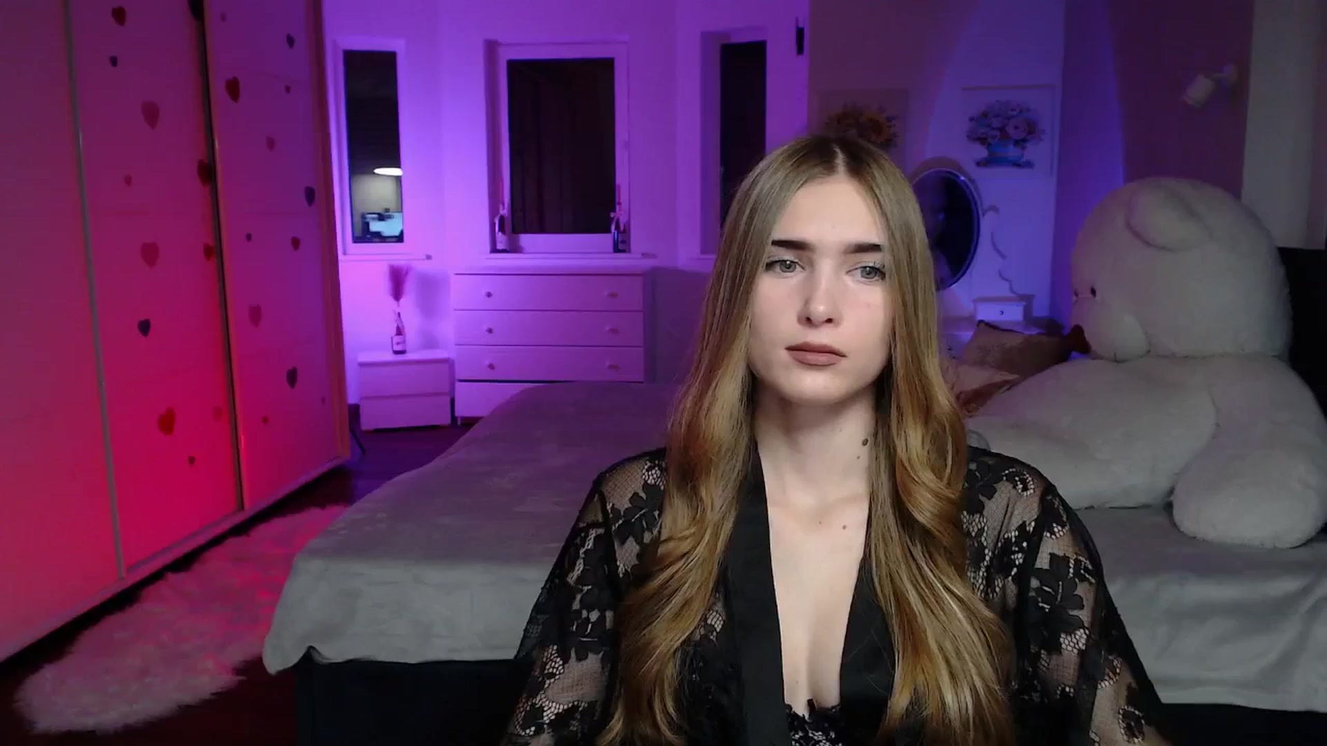 Gallery image thumbnail from Sirela's myfreecams stream on, 11/01/2025, 11:05 image 9 of 20