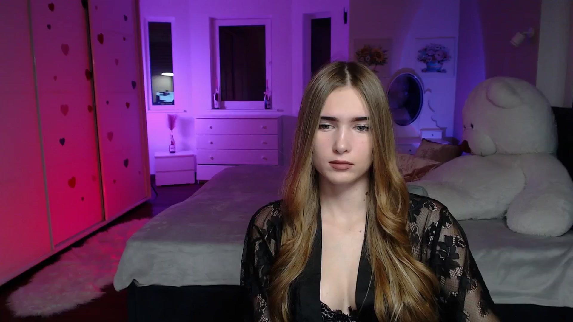 Gallery image thumbnail from Sirela's myfreecams stream on, 11/01/2025, 11:05 image 12 of 20