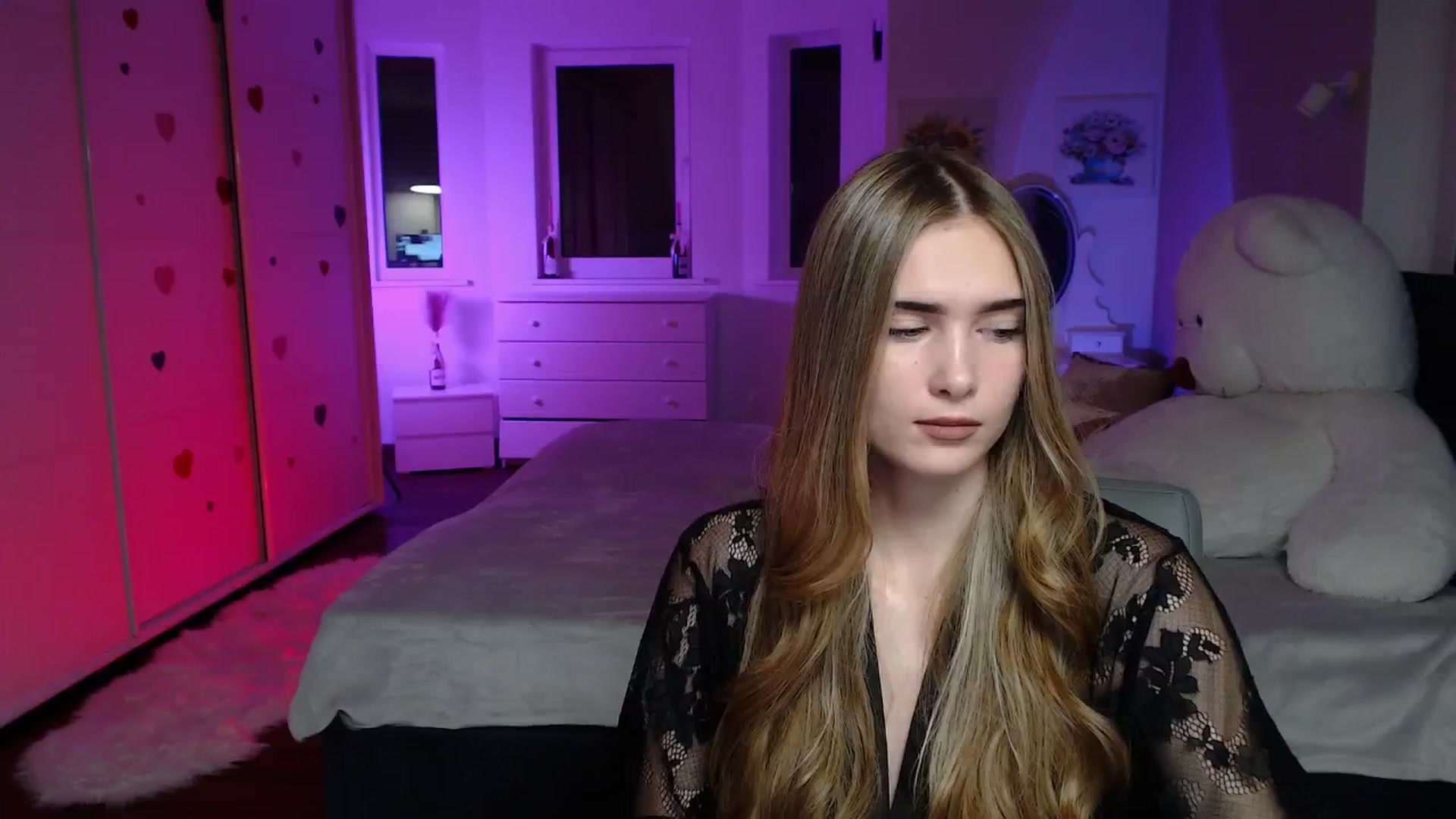 Gallery image thumbnail from Sirela's myfreecams stream on, 11/01/2025, 11:21 image 19 of 20